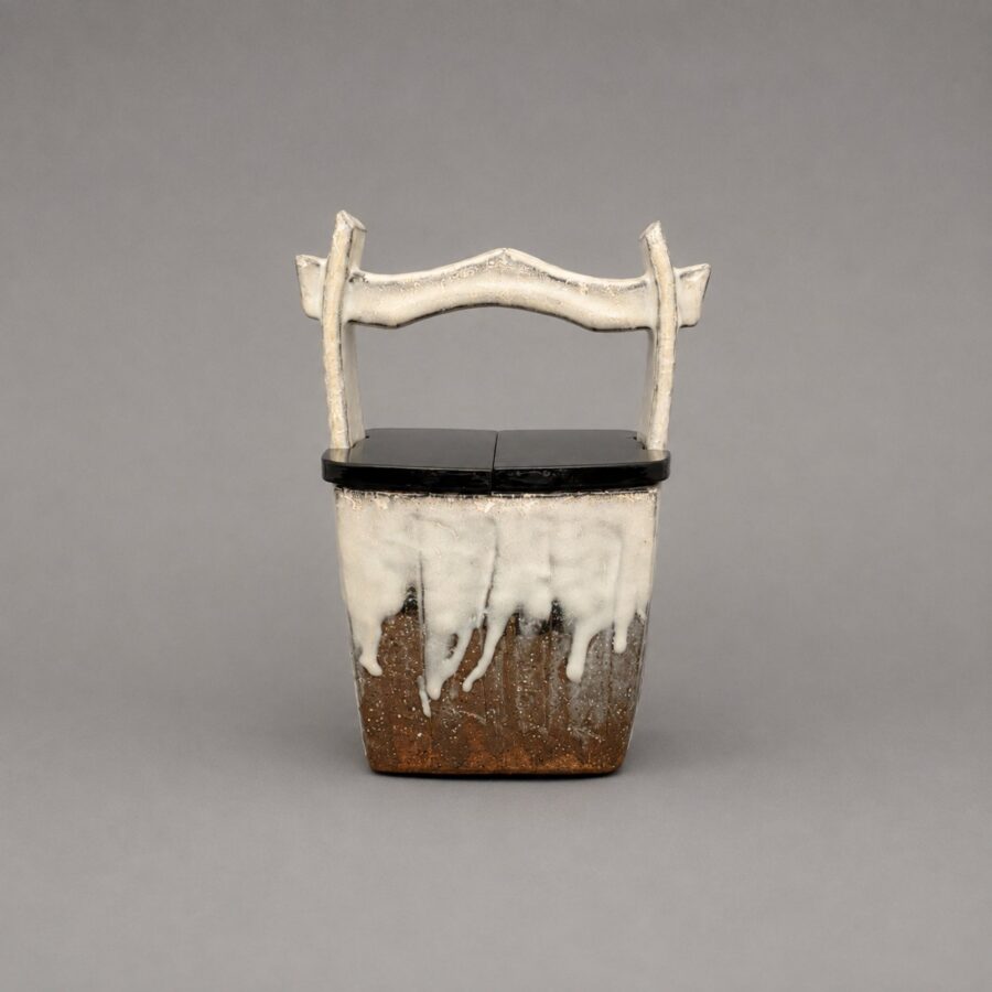 "Mizusashi" Fresh-water container　by HAGI yaki